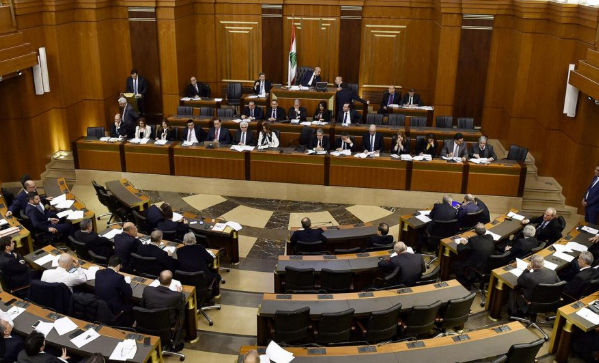 Автослюсар ввів в оману політичну еліту цілої країни: як йому це вдалося